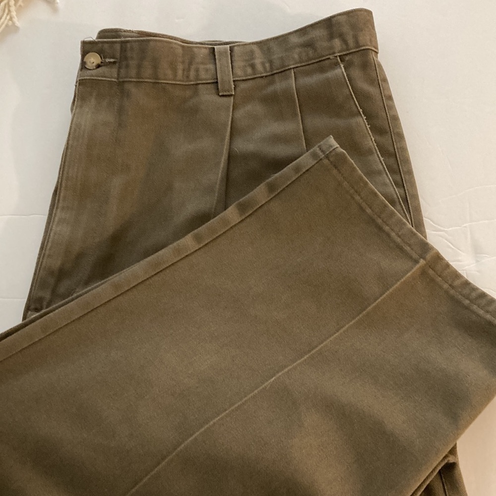 Mens Haggar kaki pants 42x30